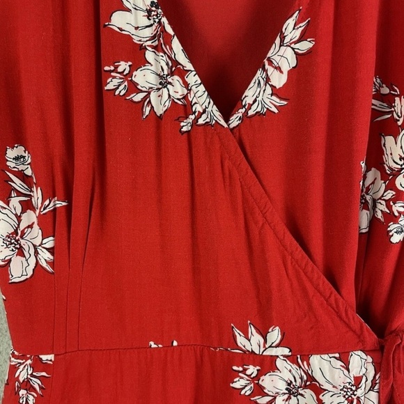 Abercrombie & Fitch Red Flutter Sleeve Sundress - Picture 4 of 8